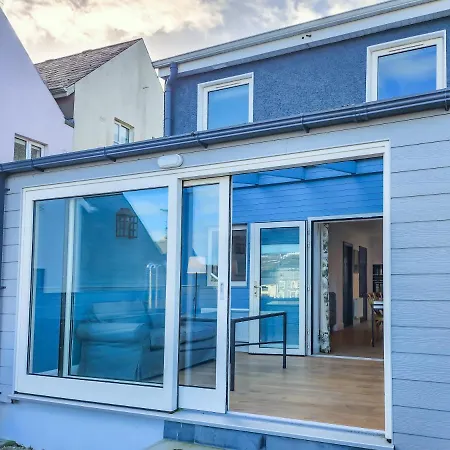 The 4 Center Kinsale