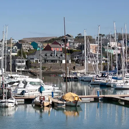 The 4 Center Kinsale